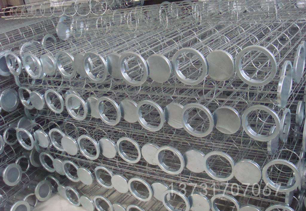 白銀中材水泥廠氣箱脈沖袋式除塵器調(diào)試運行階段 白銀中材水泥廠氣箱脈沖袋式除塵器調(diào)試運行階段