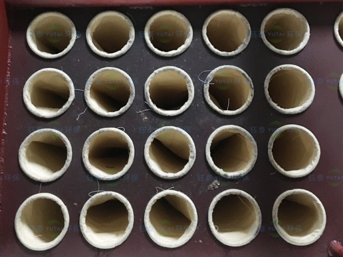 除塵布袋和除塵骨架安裝完成 除塵布袋和除塵骨架安裝完成