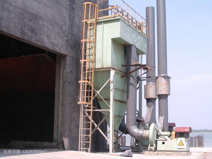 防止除塵器灰斗內粉塵搭橋堵灰